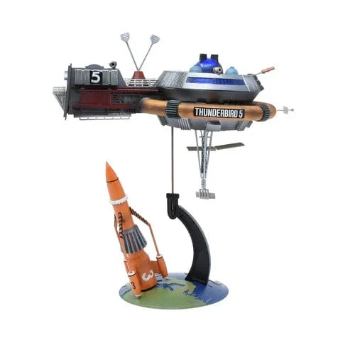 AIP Thunderbird 5 with Thunderbird 3 Plastic Model Kit - Image 2