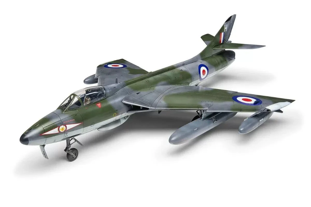 Airfix 09192 1/48 Hawker Hunter FGA.9/FR.10/GA.11 Plastic Model Kit - Image 2