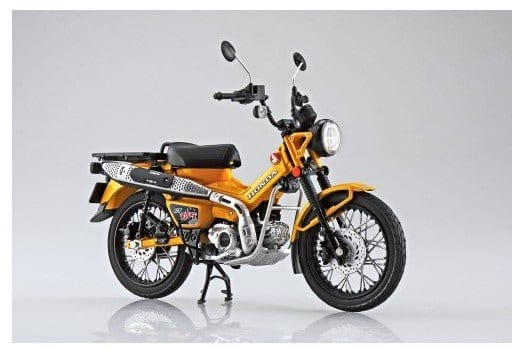 Aoshima 1/12 Diecast Honda CT125 Hunter Cub (Turmeric Yellow) Plastic Model Kit