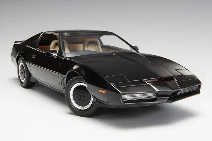 Aoshima 1/24 Knight Rider Knight 2000 K.I.T.T. Season I Plastic Model Kit [A006320] - Image 2