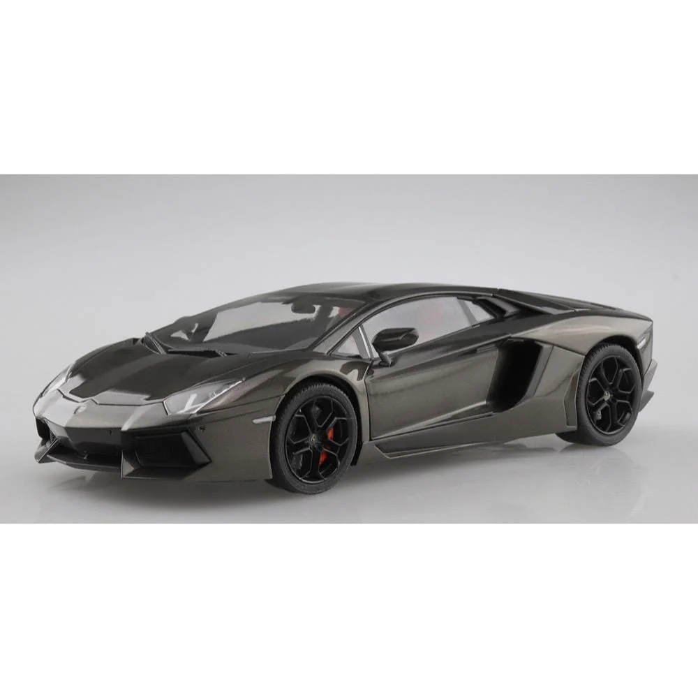 Aoshima 1/24 Lamborghini Aventador LP700-4 2011 - Image 2