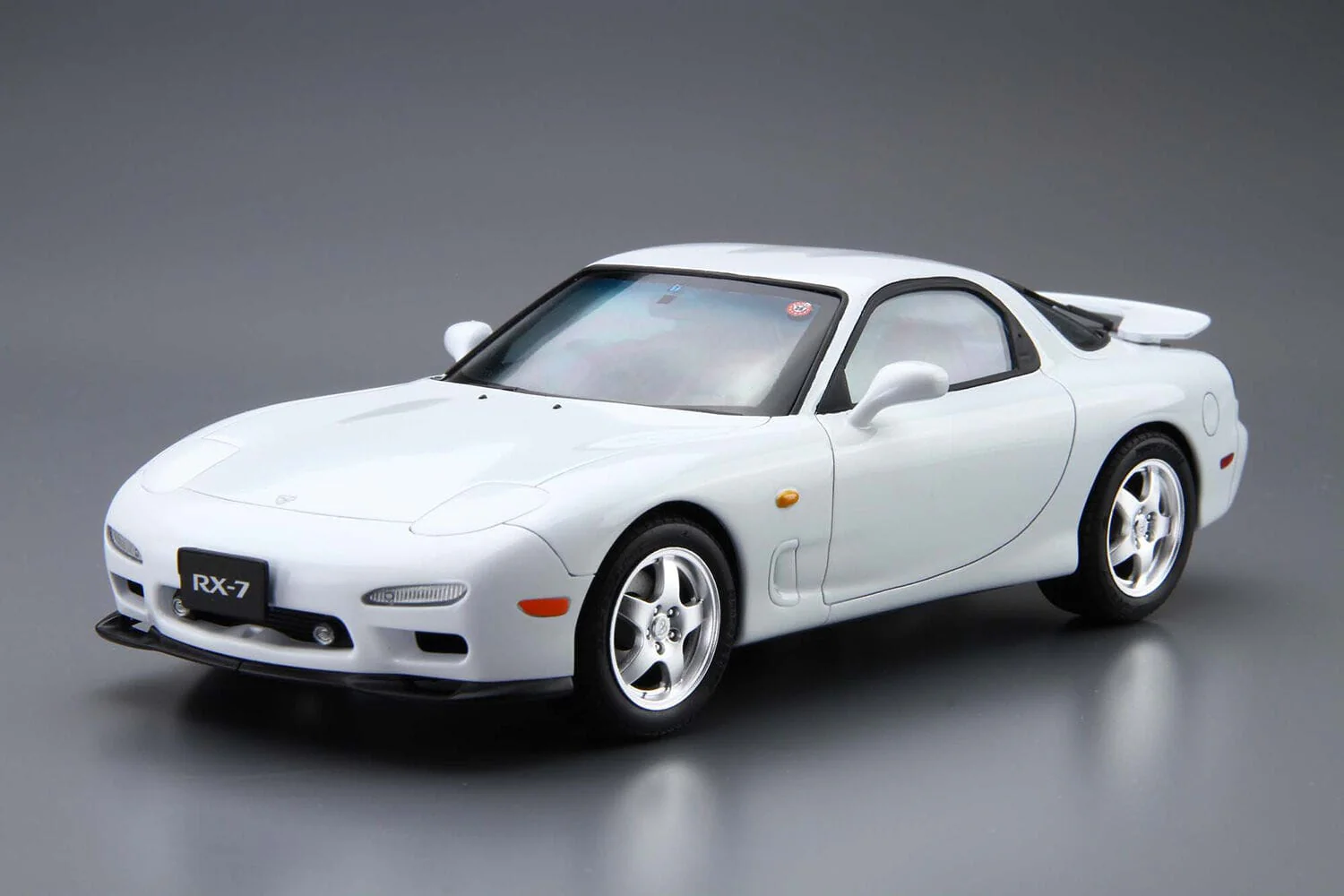 Aoshima 1/24 Mazda Fd3S RX-7 1996 Plastic Model Kit [020058]