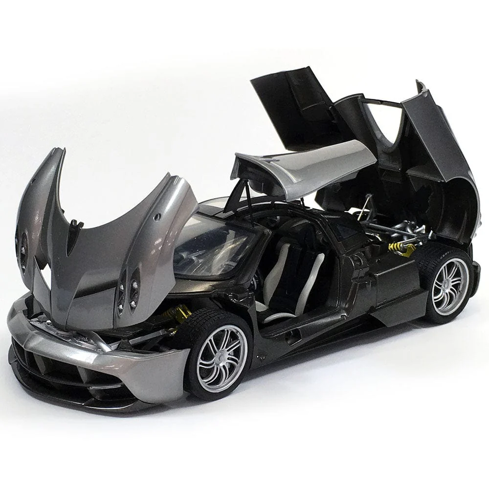Aoshima 1/24 Pagani Huayra (Overseas Ed) - Image 3