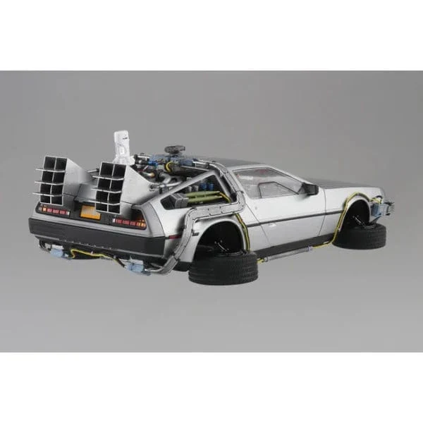 Aoshima 1/24 Time Machine From Back To The Future Part II Plastic Model Kit - Image 2