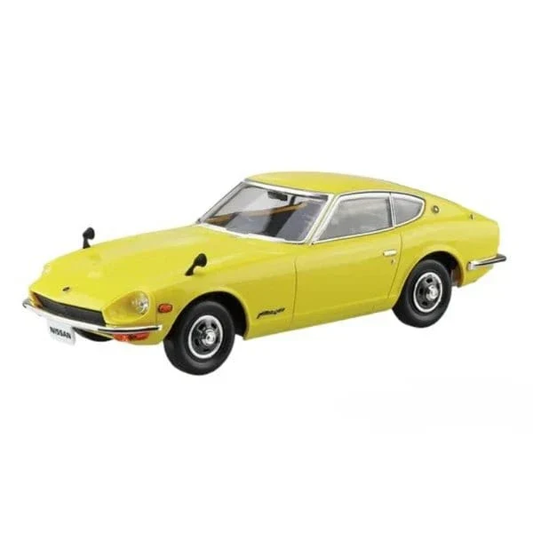 Aoshima 1/32 Snap Nissan S30 Fairlady Z (Yellow) Plastic Model Kit [A006257] - Image 2