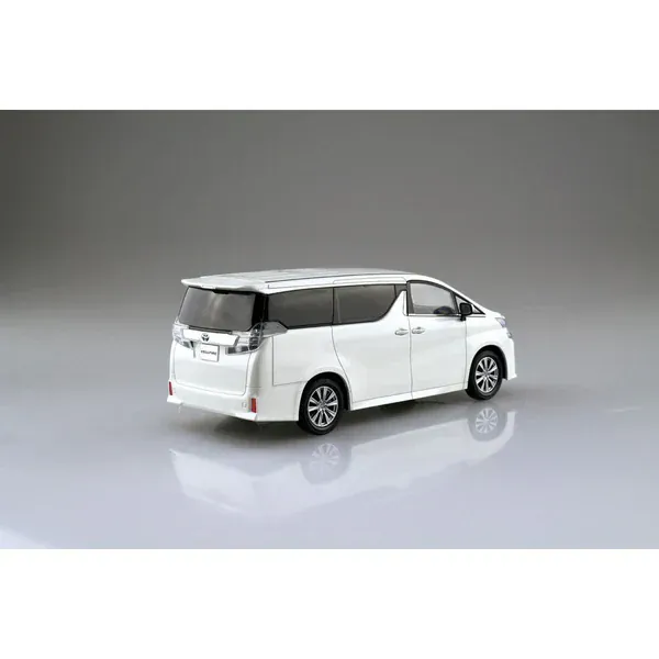 Aoshima 1/32 SNAP Toyota Vellfire (White Pearl Crystal Shine) Model Kit - Image 3