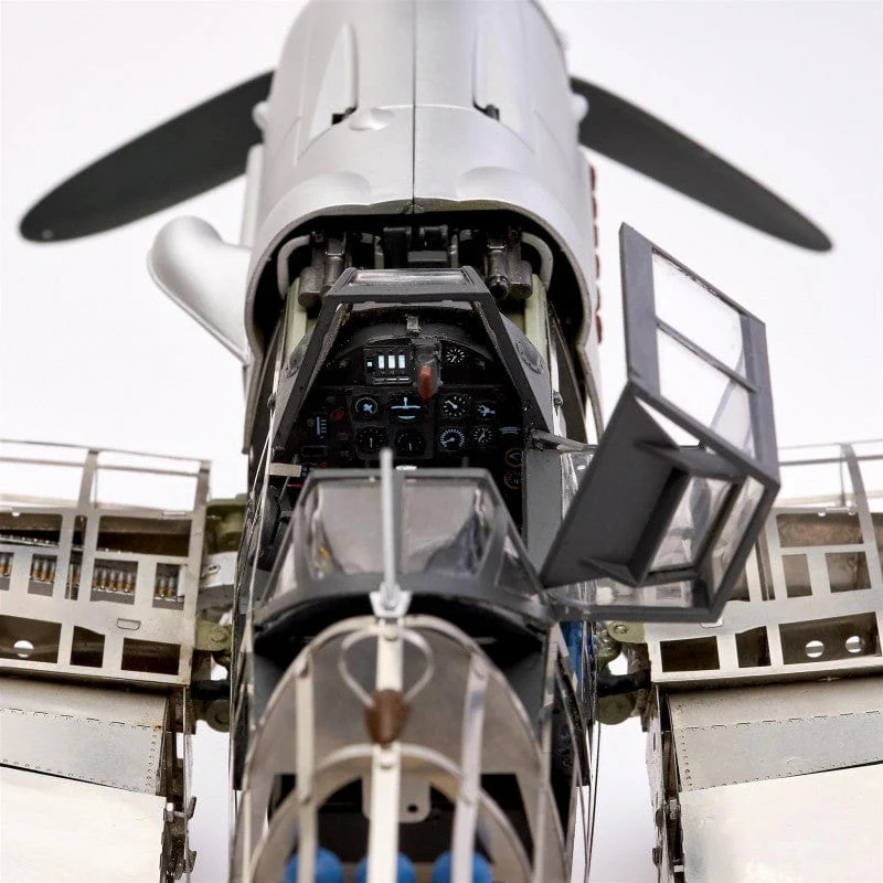 Artesania 20356 1/16 Messerschmitt BF109G Metal Model - Image 4