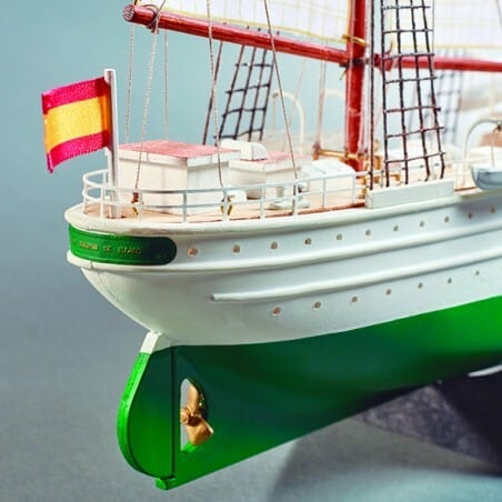 Artesania 22260 1/250 Training Ship Juan Sebastian Elcano Wood Model Ship Kit - Image 4