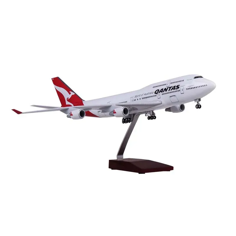 B747 Resin Model Plane - Qantas (46cm)