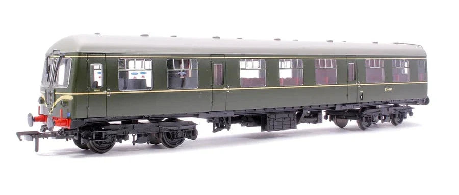 Bachmann 31-326B OO Gauge Class 105 2-Car DMU BR Green (Speed Whiskers) - Image 5