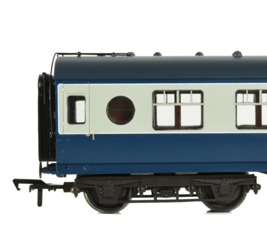 Bachmann Branchline OO 39-462 LMS 57ft Porthole Brake Second Corridor BR Blue & Grey - Image 2