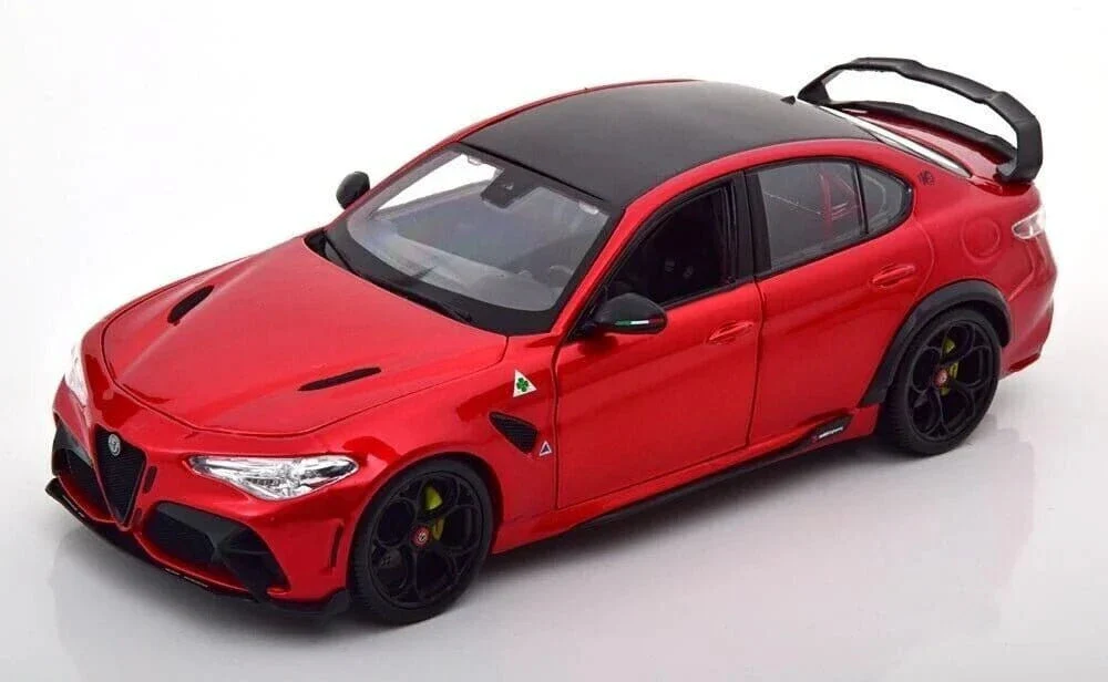 Bburago 1/18 2023 Alfa Romeo Giulia GTAm Red Diecast Model