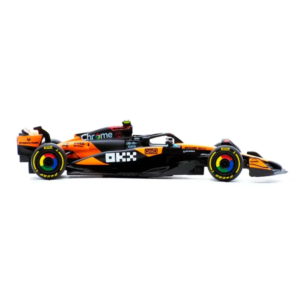 Bburago 1/64 2025 McLaren F1 MCL39 #4 Lando Norris Diecast Model - Image 3