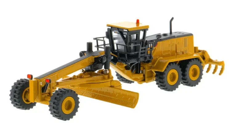 Cat 1/125 24M Motor Grader Elite Series Diecast Model - Image 3