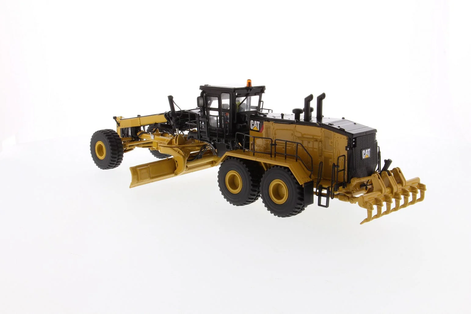 Cat 1/50 24 Motor Grader High Line Diecast Model - Image 4