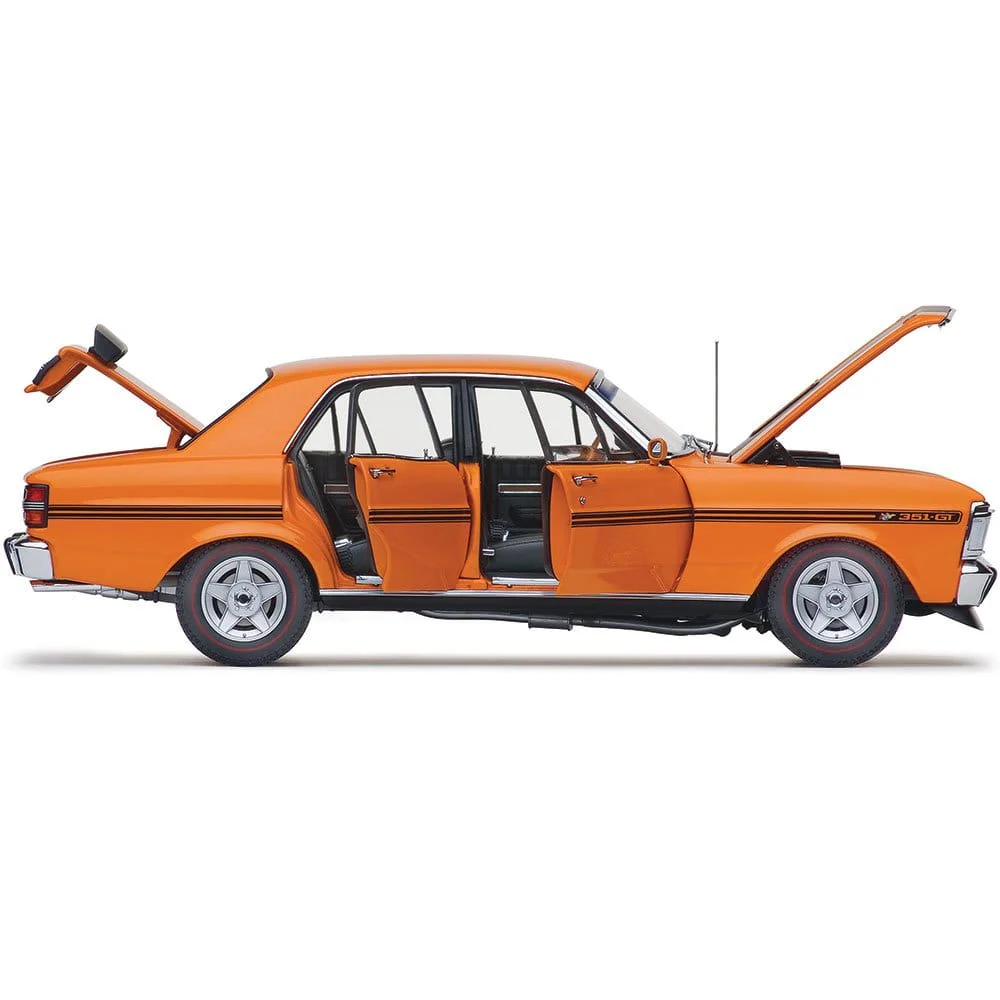 Classic Carlectables 1/18 Ford XY Falcon GT-HO Phase III Raw Orange Diecast Model - Image 3