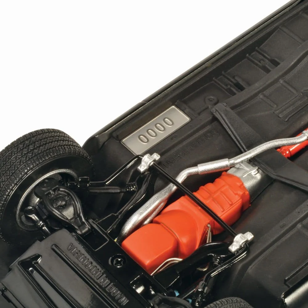 Classic Carlectables 1/18 Holden LJ Torana XU-1 Baroda Silver [18866] - Image 10