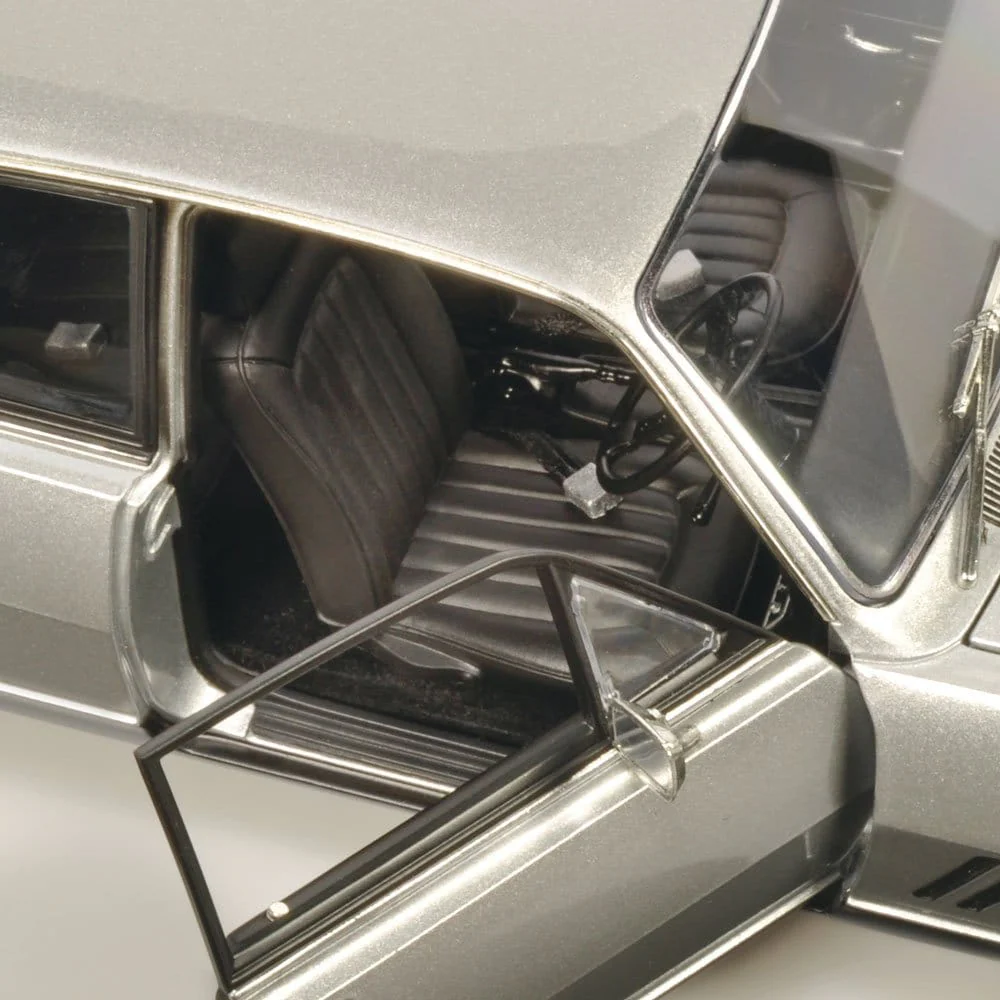 Classic Carlectables 1/18 Holden LJ Torana XU-1 Baroda Silver [18866] - Image 6