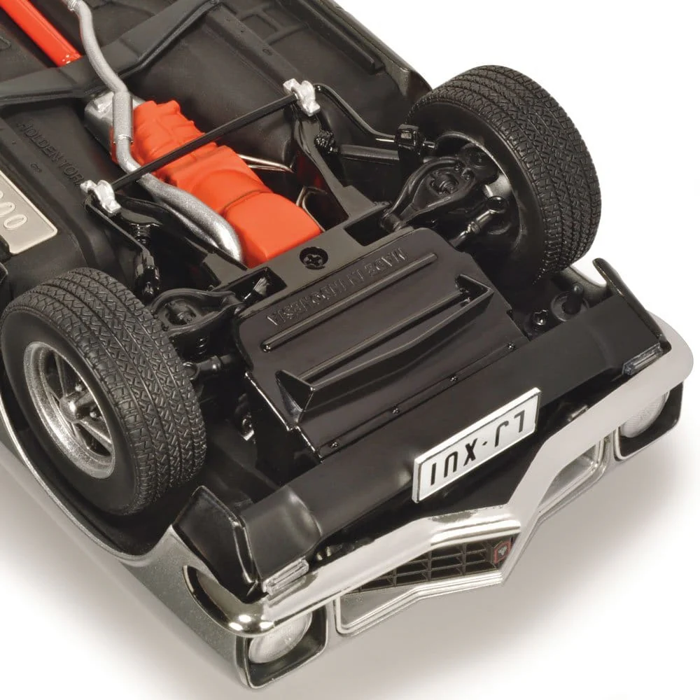 Classic Carlectables 1/18 Holden LJ Torana XU-1 Baroda Silver [18866] - Image 9