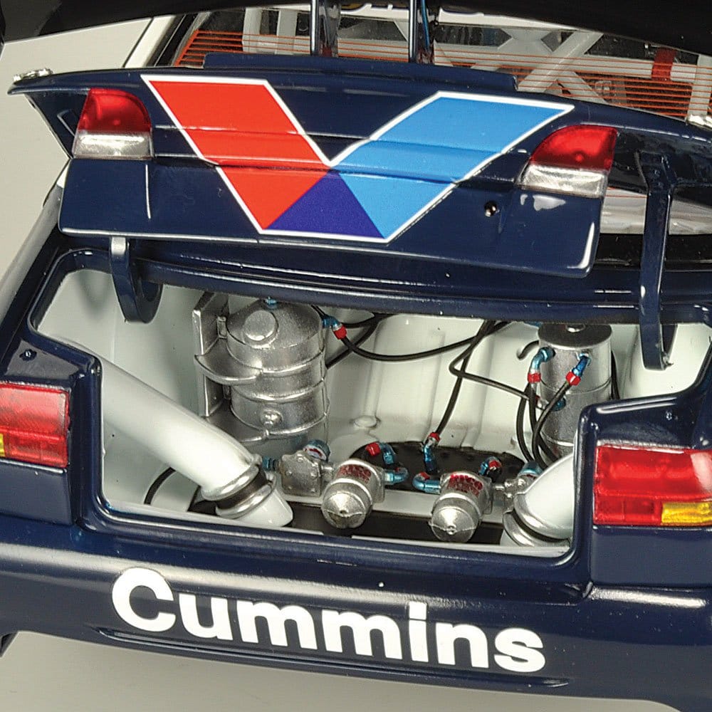 Classic Carlectables 1/18 Holden VS Commodore 1999 Calder Park Garth Tander [18559] - Image 5