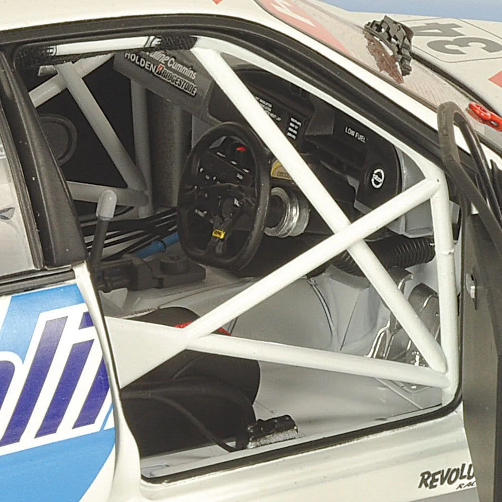 Classic Carlectables 1/18 Holden VS Commodore 1999 Calder Park Garth Tander [18559] - Image 8
