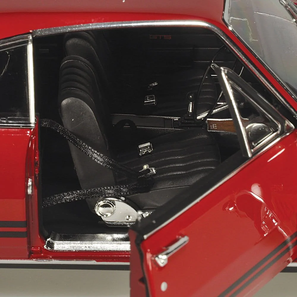 Classics Carlectables 1/18 Holden HT Monaro GTS 350 Spanish Red [18865] - Image 4