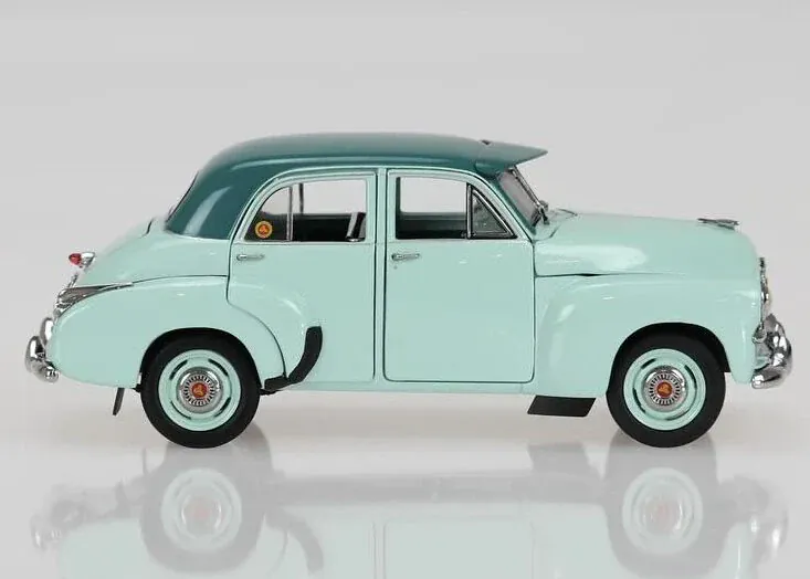 DDA 1/24 1953 2 Tone Green FJ Holden Sedan - Fully Detailed Diecast Model - Image 2