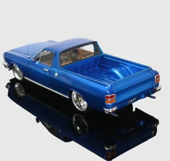 DDA 1/24 Blue XY Ford Falcon Ute Custom with Super Charged Barra Engine - Fully Detailed Diecast Model - Image 4