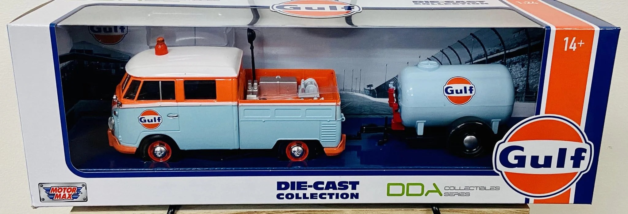 DDA 1/24 Gulf Volkswagen Pickup and Oil Tanker