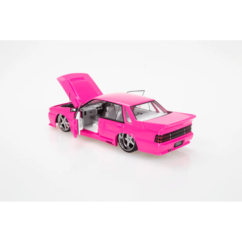 DDA 1/24 Holden VL Walkinshaw Custom Hot Pink Diecast Model - Image 2