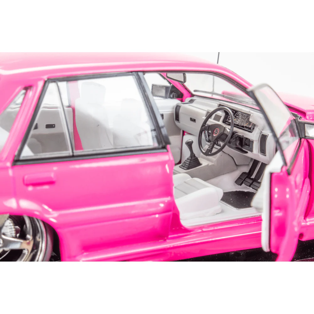 DDA 1/24 Holden VL Walkinshaw Custom Hot Pink Diecast Model - Image 3