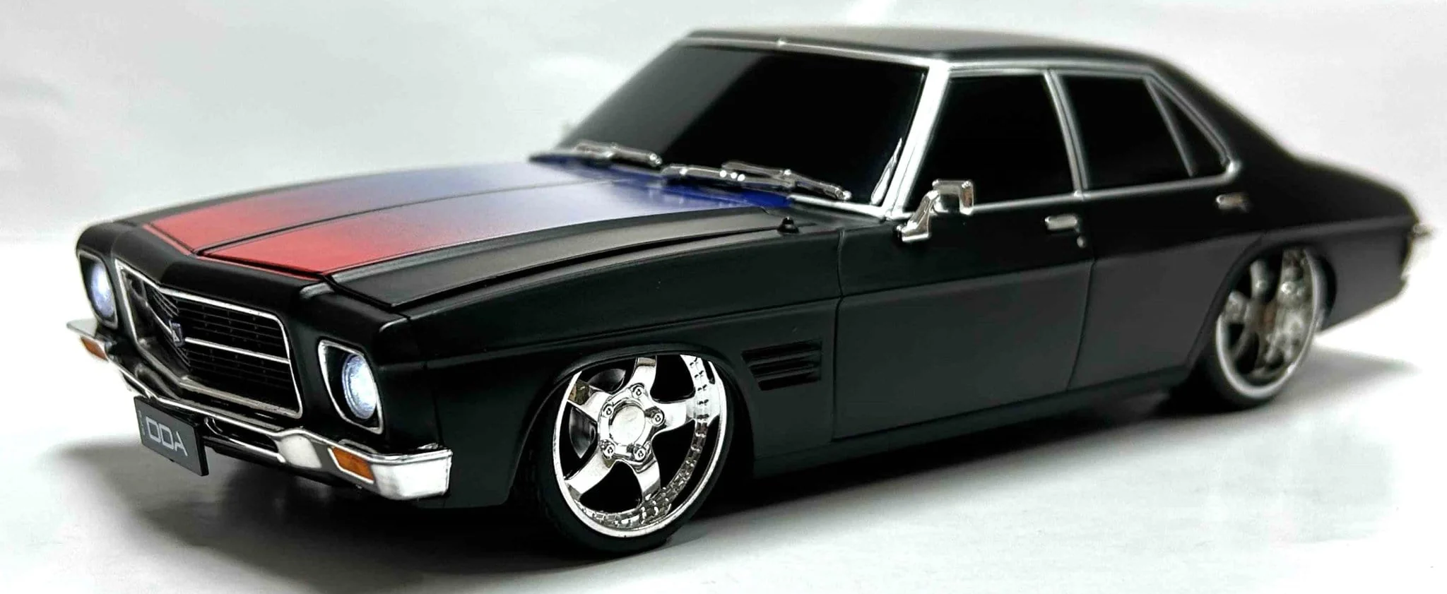 DDA 1/24 Matte Black w/Red/Blue Holden HQ Custom Light Up - Pre-Assembled Plastic Model
