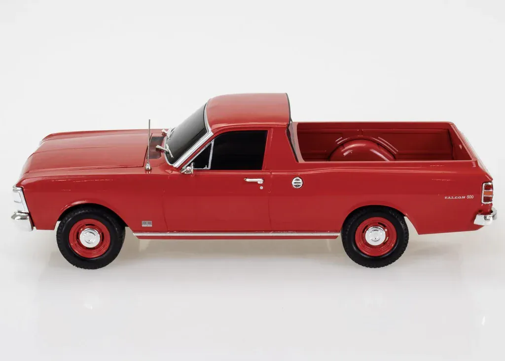 DDA 1/24 Red XW Standard Ford Ute Spectra Rides Plastic Light Up Model - Image 3