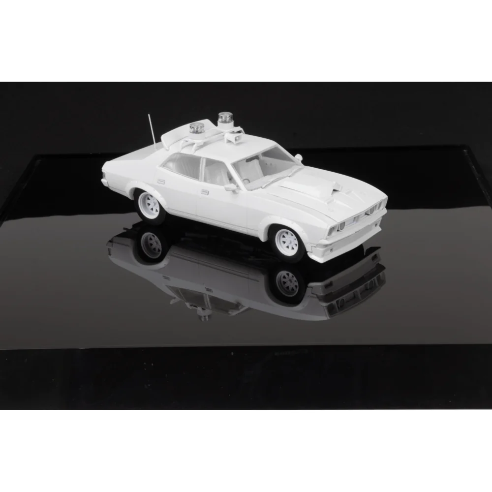 DDA 1/24 XB V8 Interceptor Ford Falcon Plastic Model Kit [911K] - Image 2