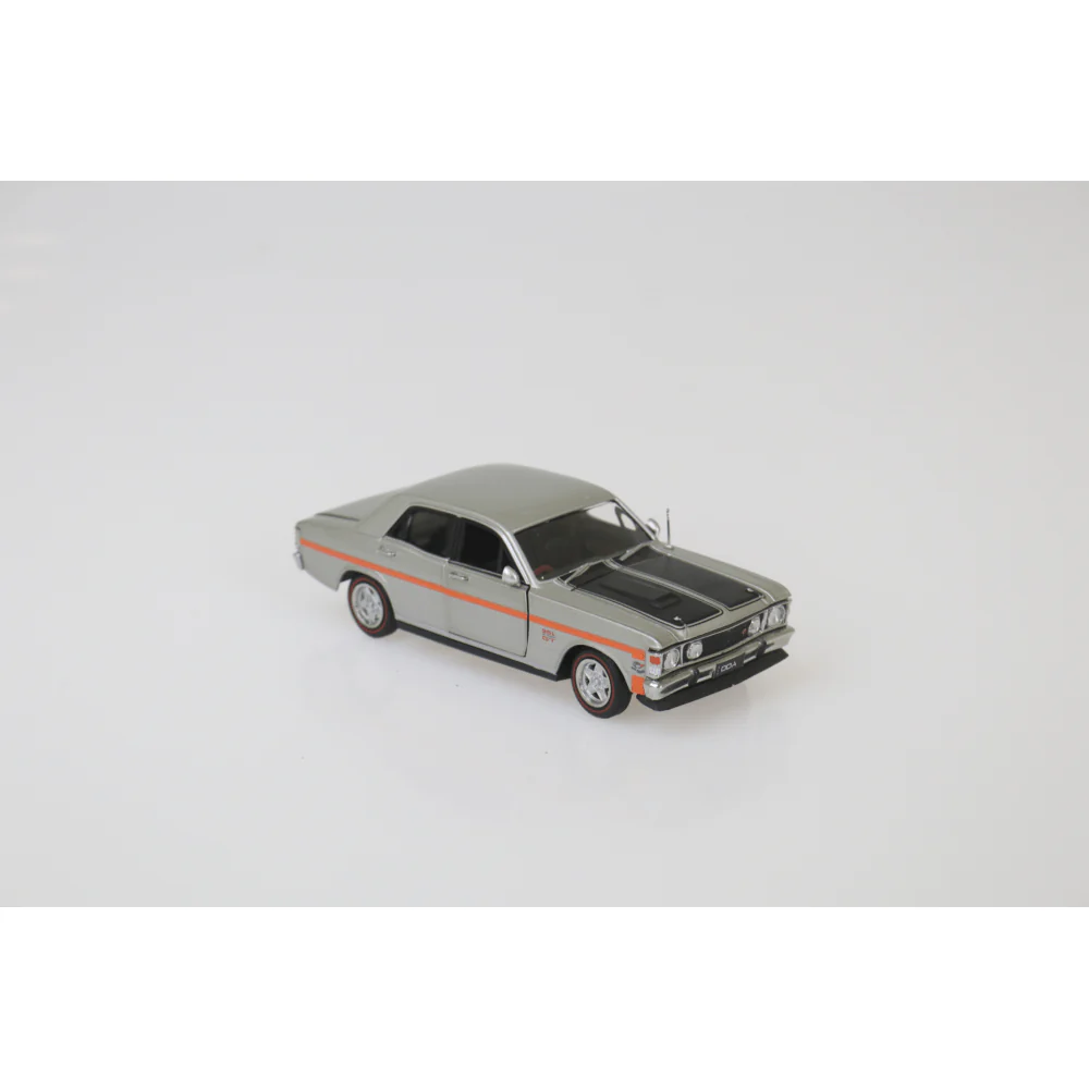 DDA 1/32 Silver Fox w/Orange Stripes XW GTHO Ford Diecast Model