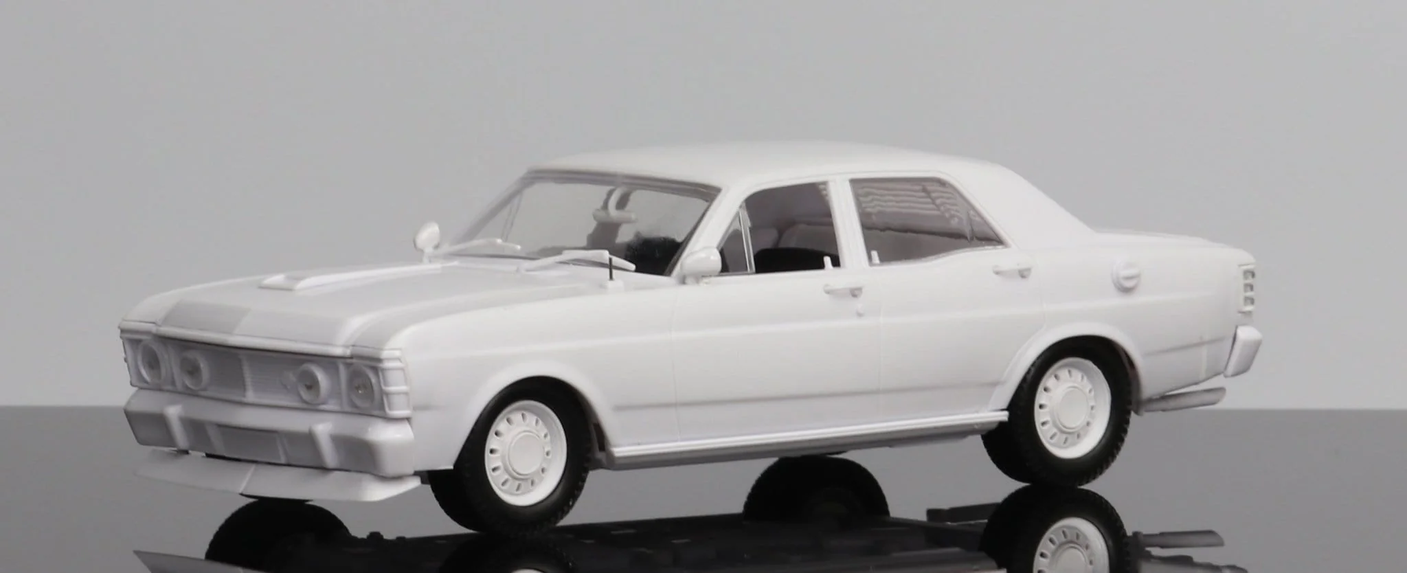 DDA 240K 1/24 Ford XW Falcon GTHO Plastic Model Kit