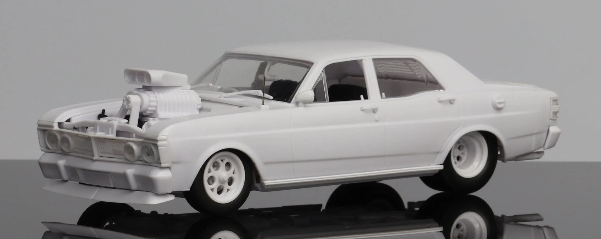 DDA 243K 1/24 Ford XY Falcon GTHO Custom Plastic Model Kit
