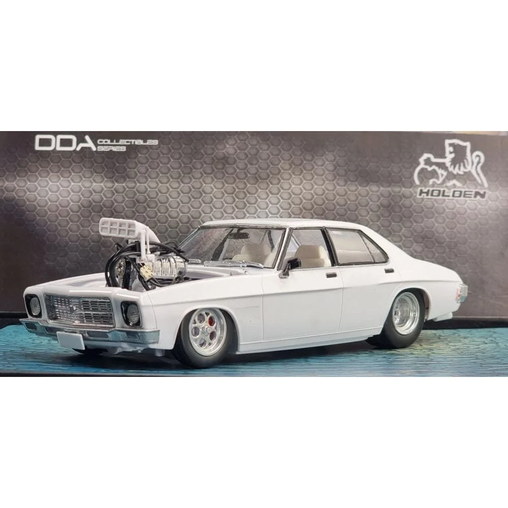 DDA 309K 1/24 Holden HQ Blown 4 Door Slammed Plastic Model Kit - Image 2