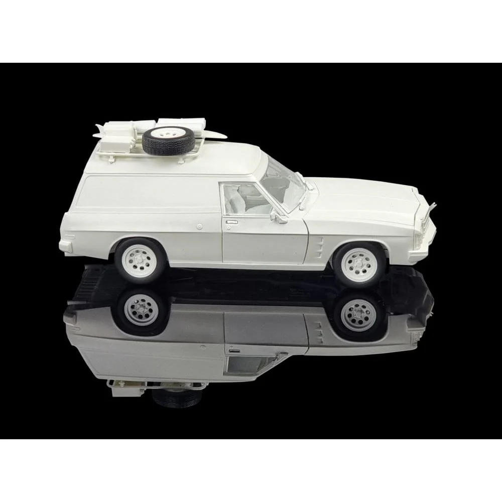 DDA 506K 1/24 Maxs Holden HJ Panel Van Plastic Model Kit - Image 2