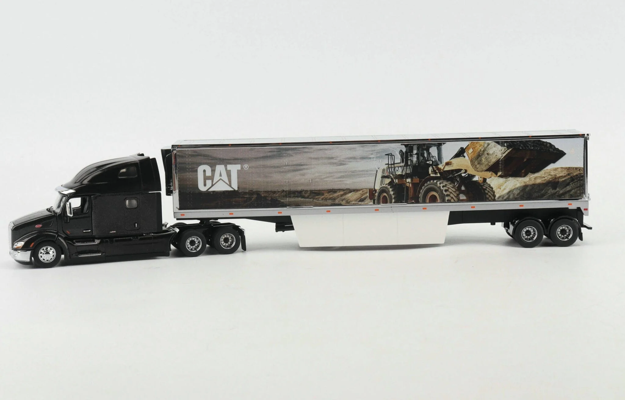 Diecast Masters Ultra Loft 1/50 Truck CAT Mural Trailer - Core Classiec Series - Image 2