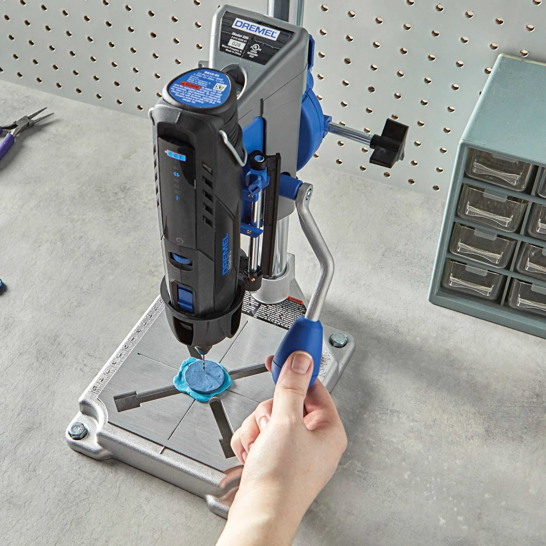 Dremel Workstation Attachment (220)** - Image 2