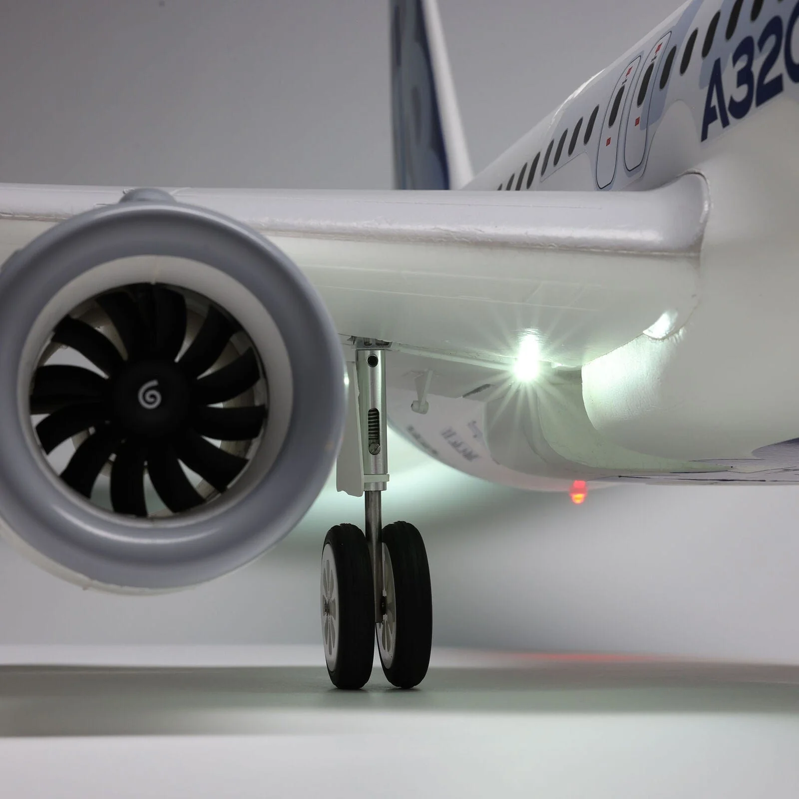 E-Flite Airbus A320neo 1.5m Airliner Twin 64mm EDF, BNF Basic [EFL-1493] - Image 6