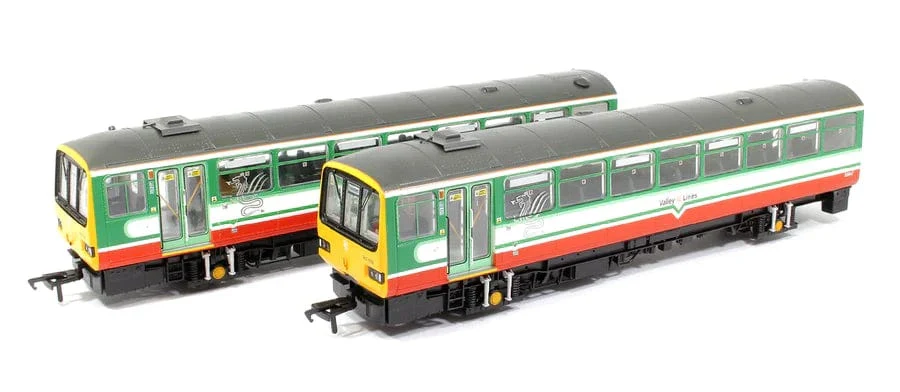 EFE Rail E83026 OO Class 143 2-Car DMU 143606 Valley Lines
