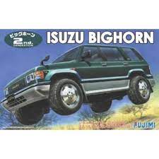 Fujimi 1/24 Isuzu Bighorn (ID-51) Plastic Model Kit [03796]