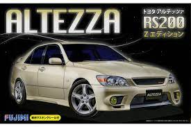 Fujimi 1/24 Toyota Altezza RS200 Z Edition w/Window Frame Masking Seal (ID-27) Plastic Model Kit