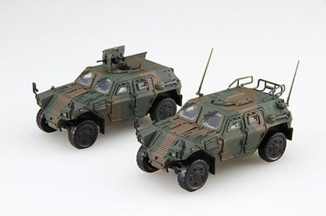 Fujimi 1/72 JGSDF Komatsu Light Armored Vehicle Special Version (Mi-18 EX-1) Plastic Model Kit**