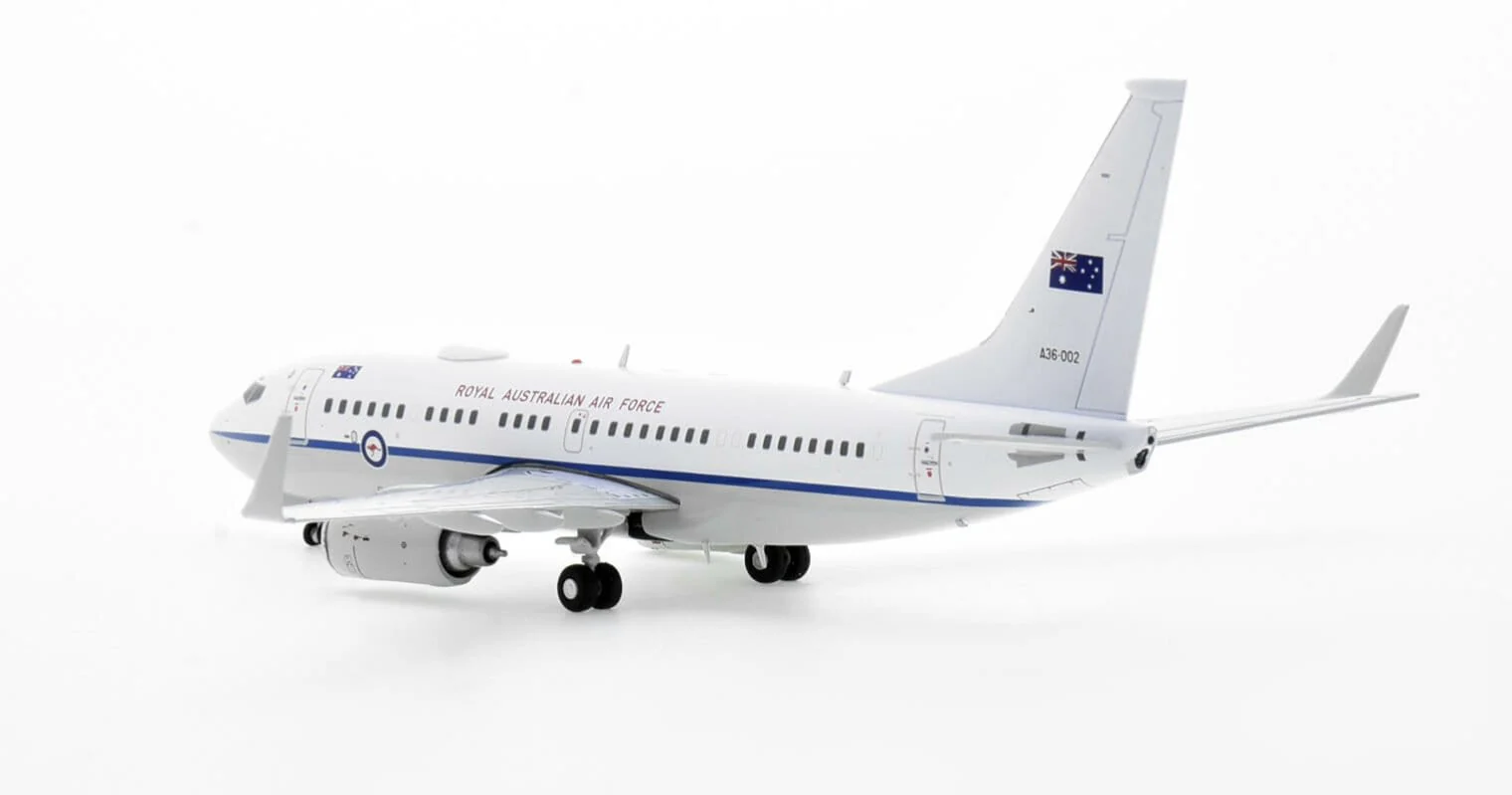 Gemini Jets 1/200 Royal Australian Air Force B737-700S A36-002 RAAF Diecast Model - Image 4