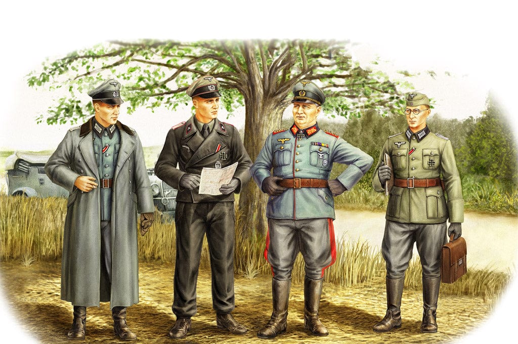 HobbyBoss 1/35 German Officer Plastic Model Kit [84406]