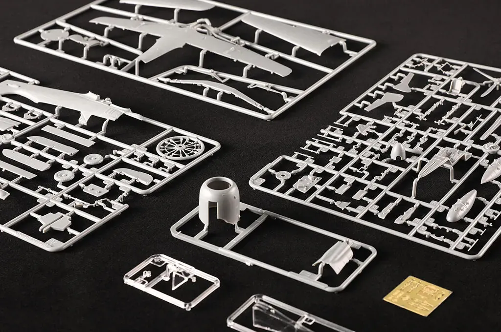 HobbyBoss 1/48 Focke-Wulf FW190A-8 Plastic Model Kit - Image 4