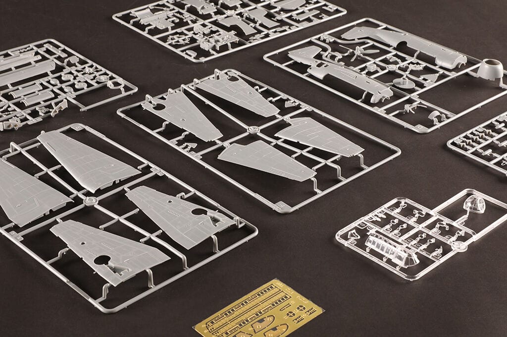 HobbyBoss 1/72 TBF-1C Avenger Plastic Model Kit [87275] - Image 5